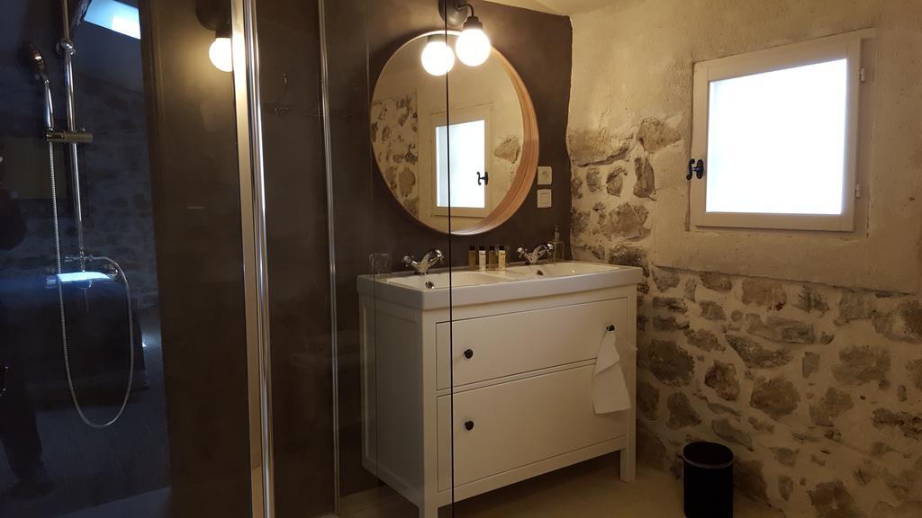 Le Mas De Combeau Tauriers Exterior photo